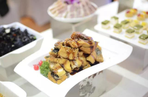 晚宴餐食.png 晚宴餐食.png