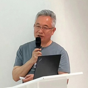 仲伯华教授.jpg 仲伯华教授.jpg